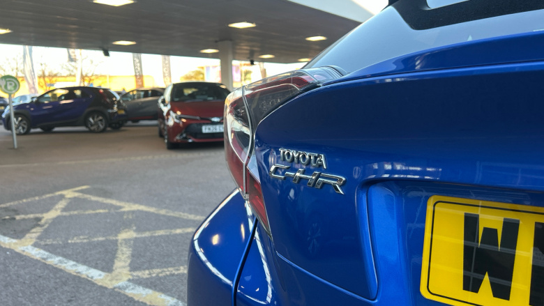 Toyota C-HR 1.8 Hybrid Dynamic 5dr CVT Hybrid Hatchback